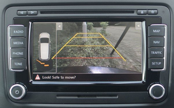 safety feature Parking camera 