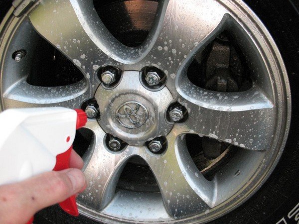 car wheel washing