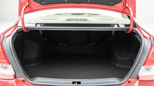 Toyota Platinum Etios 2018 trunk
