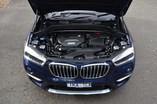 BMW X1 2018 engine bay