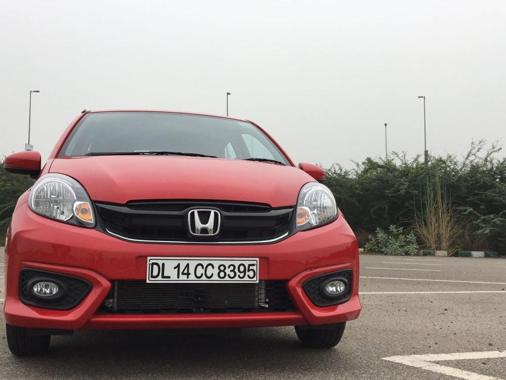 Honda Brio Facelift 2016 front look red colour