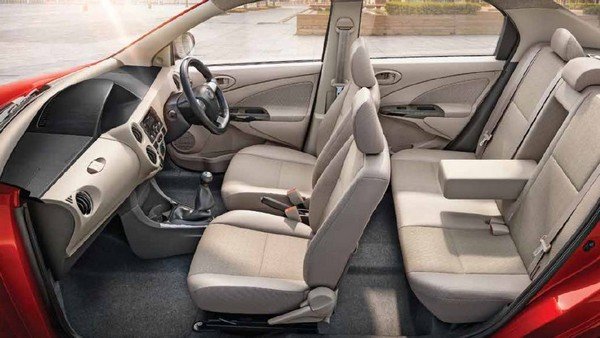 Toyota Platinum Etios 2018 seats 