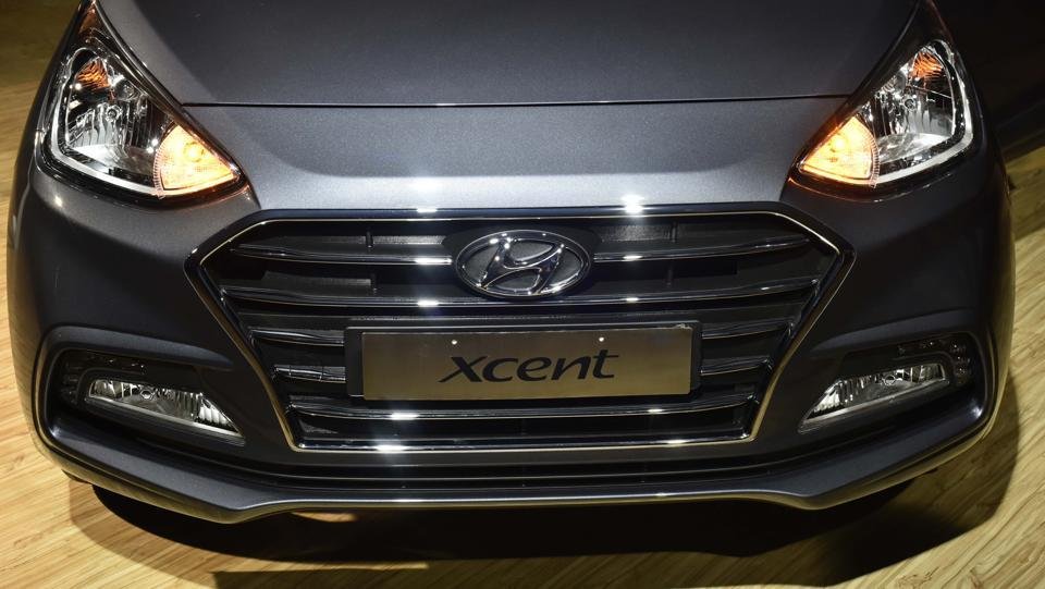 Hyundai Xcent 2018 chrome grill