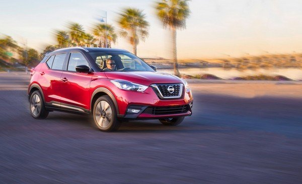 Nissan Kicks angle look on the road