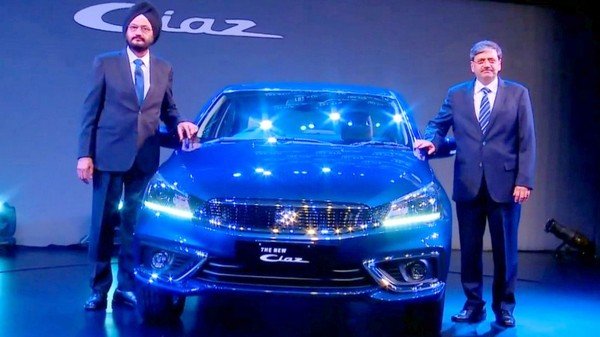 2018 Maruti Suzuki Ciaz blue color front look at show room with two man