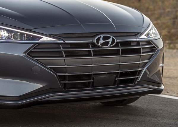  2019 Hyundai Elantra facelifft front fascia