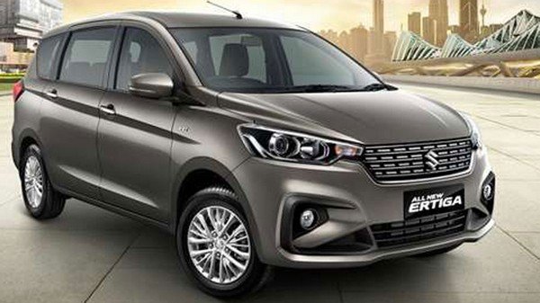 2018 Maruti Suzuki Ertiga silver color front look from left to right