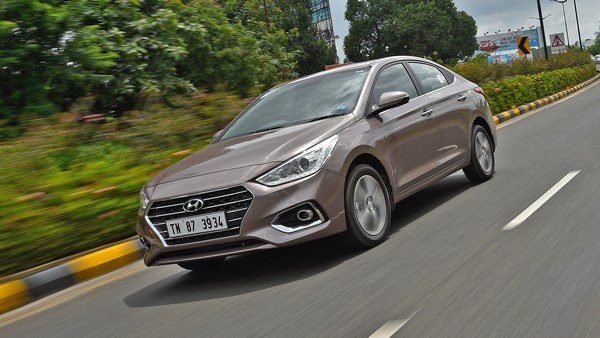 Hyundai Verna 2018 Exterior on road