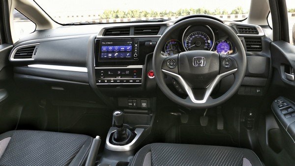 Honda WRV interior dashboard