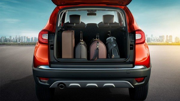 Renault Captur boot with full load