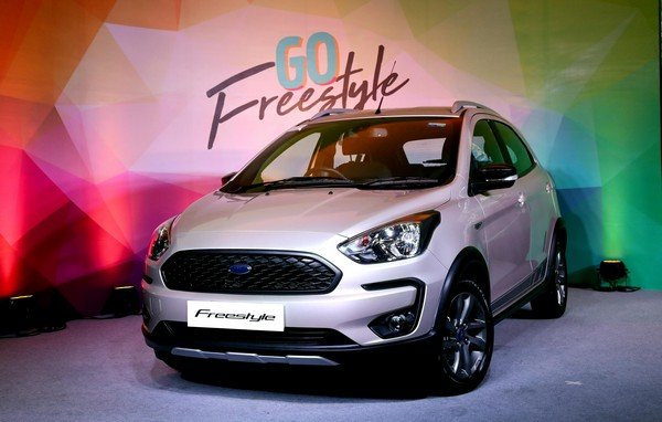 Ford Freestyle at showroom front look