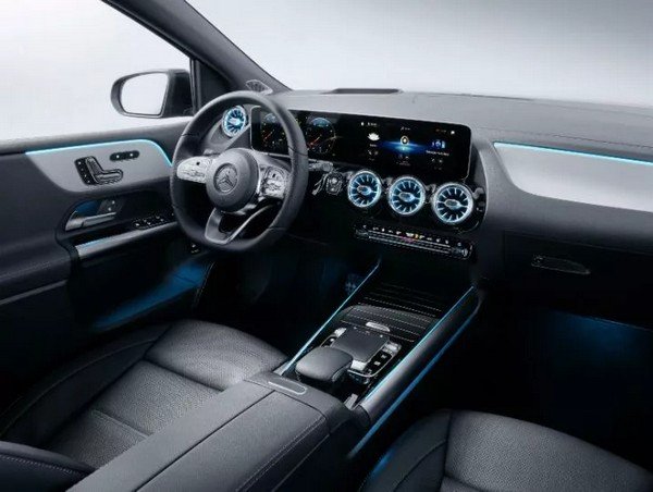 Mercedes-Benz B-Class interior 