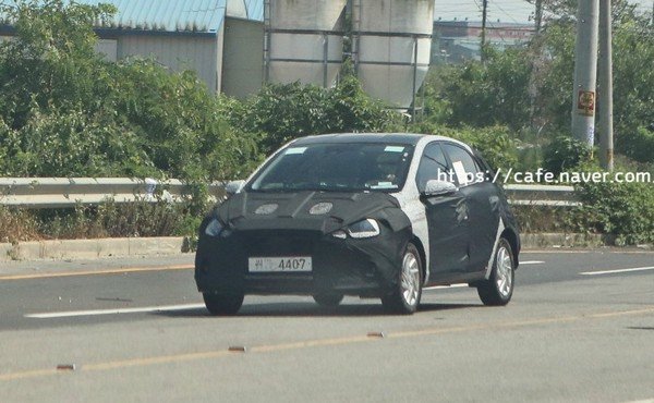 Hyundai Grand i10 on road