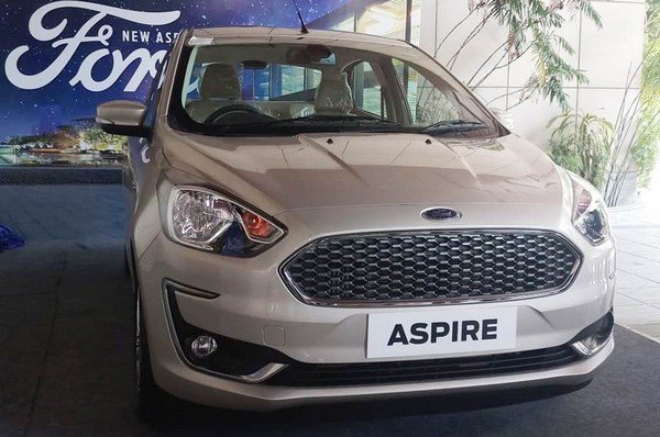 2018 Ford Aspire facelift silver colous in the showroom