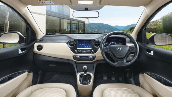 2020 Hyundai Excent interior