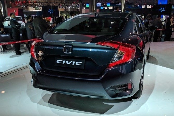 2019 Indian Honda Civic rear
