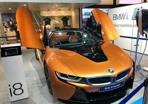 2018 BMW i8 Roadster with doors open