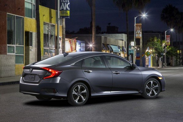 Honda Civic 2019, black colour, rear angular look