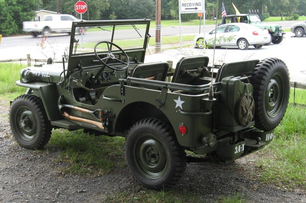 jeep-back-side-view