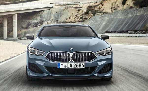 BMW 8-Series Coupe, front angular look