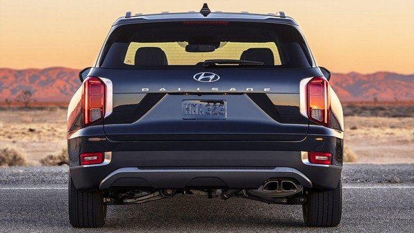 Hyundai Palisade SUV, Rear angular look