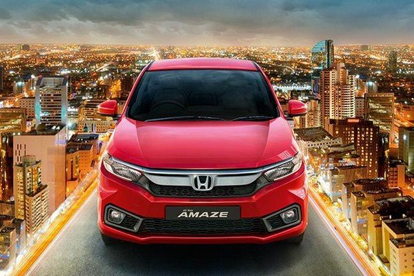 2018 Honda Amaze, red colour, front angular look