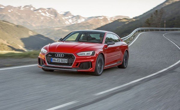 Audi RS5, red colour, front angular look