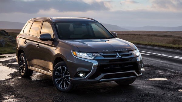 Mitsubishi Outlander PHEV exterior 