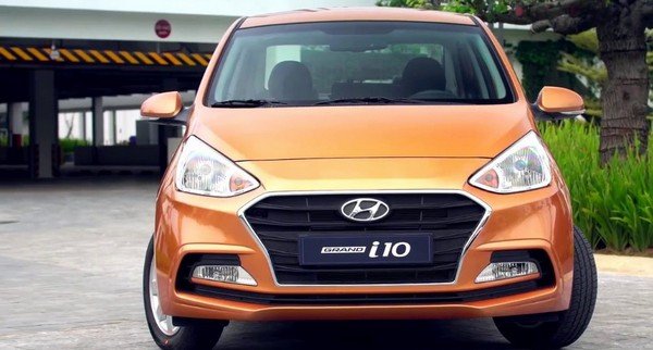 Hyundai Grand i10, Orange, Front Angular Look