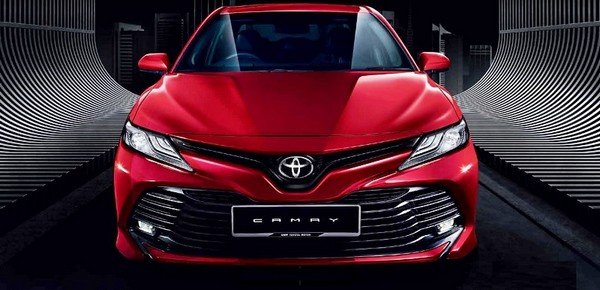 Toyota Camry Hyrbid, Red Colour, Front Angular Look