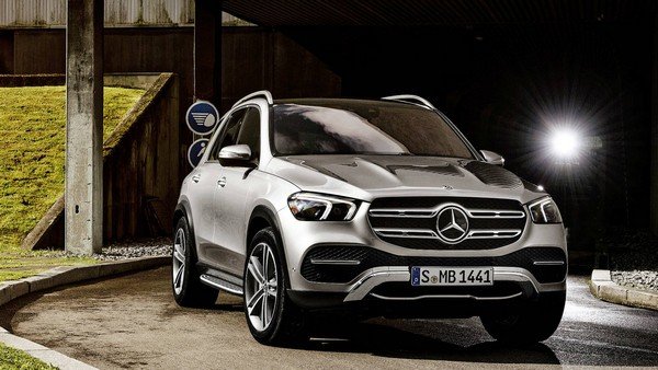 Mercedes-Benz GLE, Front Angular Look