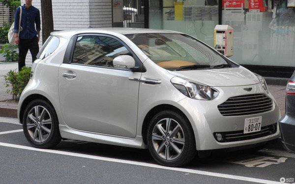 Aston Martin Cygnet, front right side