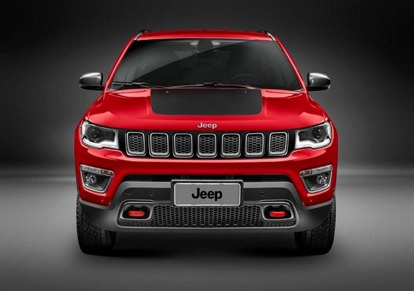 Jeep Compass Trailhawk red color front look