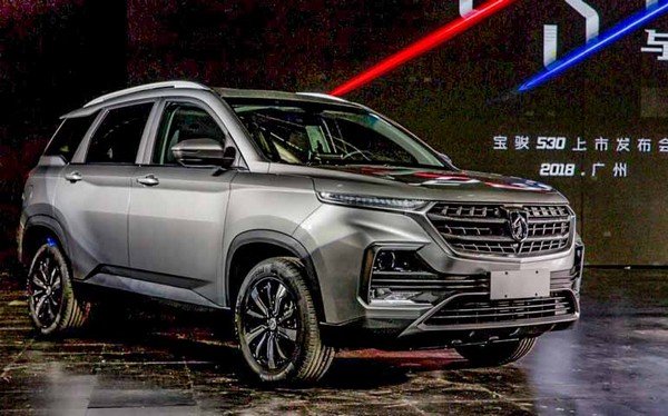 MG Hector front look