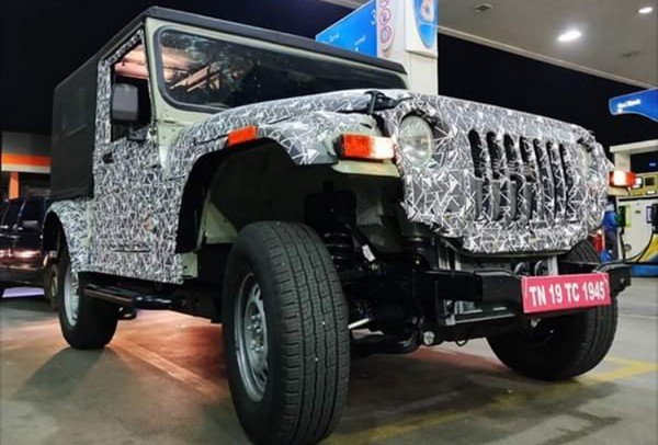 2020 Mahindra Thar left view spied
