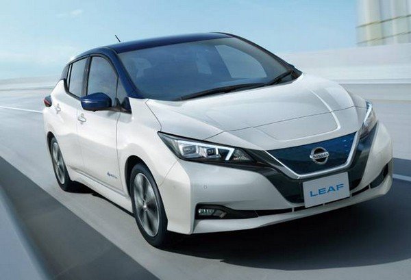 Nissan Leaf white running