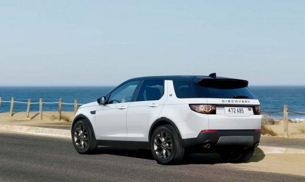 2019 Discovery Sport Landmark, Rear View