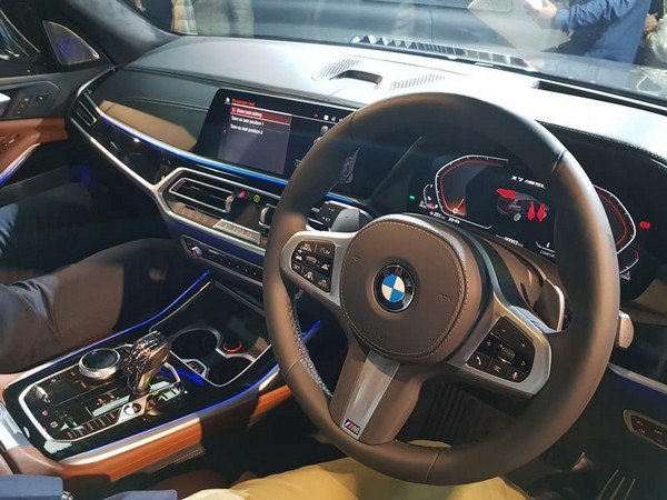 BMW X7 interior