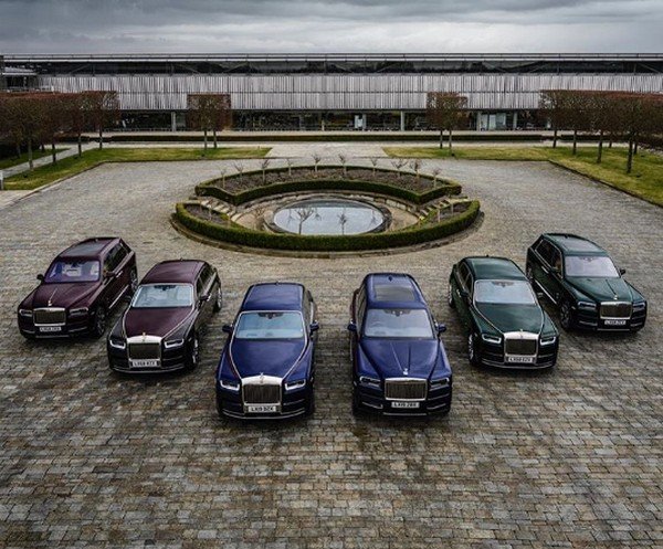 Three Phantom sedans and three Cullinan SUVs