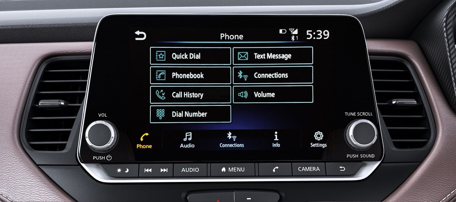 2019 Nissan Kicks infotainment display