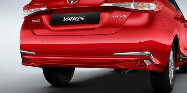 Toyota Yaris red colour rear bumper