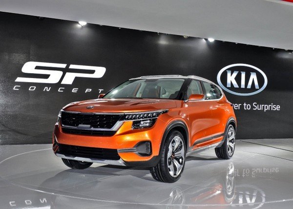 Kia SP concept orange angular right 