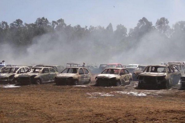 vehicles damaged in Bangalore Airshow fire