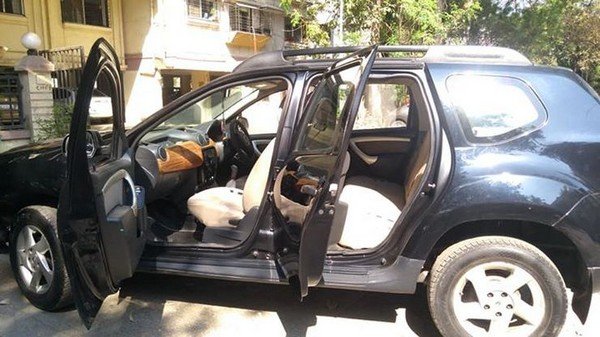 DC Renault Duster side profile with doors opened