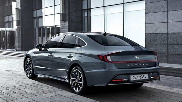 2020 Hyundai Sonata rear view