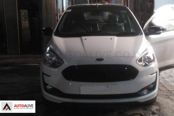 Ford Figo Blu front look 