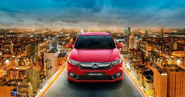 Honda Amaze on road red color front look