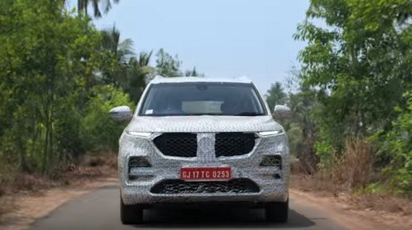 MG Hector SUV, front look