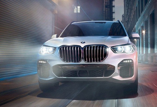 2019 BMW X5, front angular look