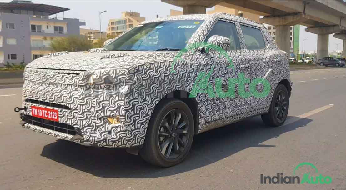 mahindra xuv 300 amt image front three quarters